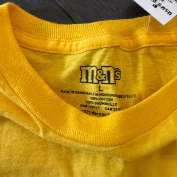 M&M yellow tee - Picture 2 of 3